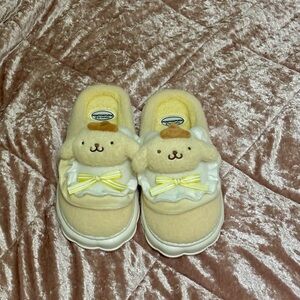 New Sanrio Pompompurin Cozy Plush Slippers